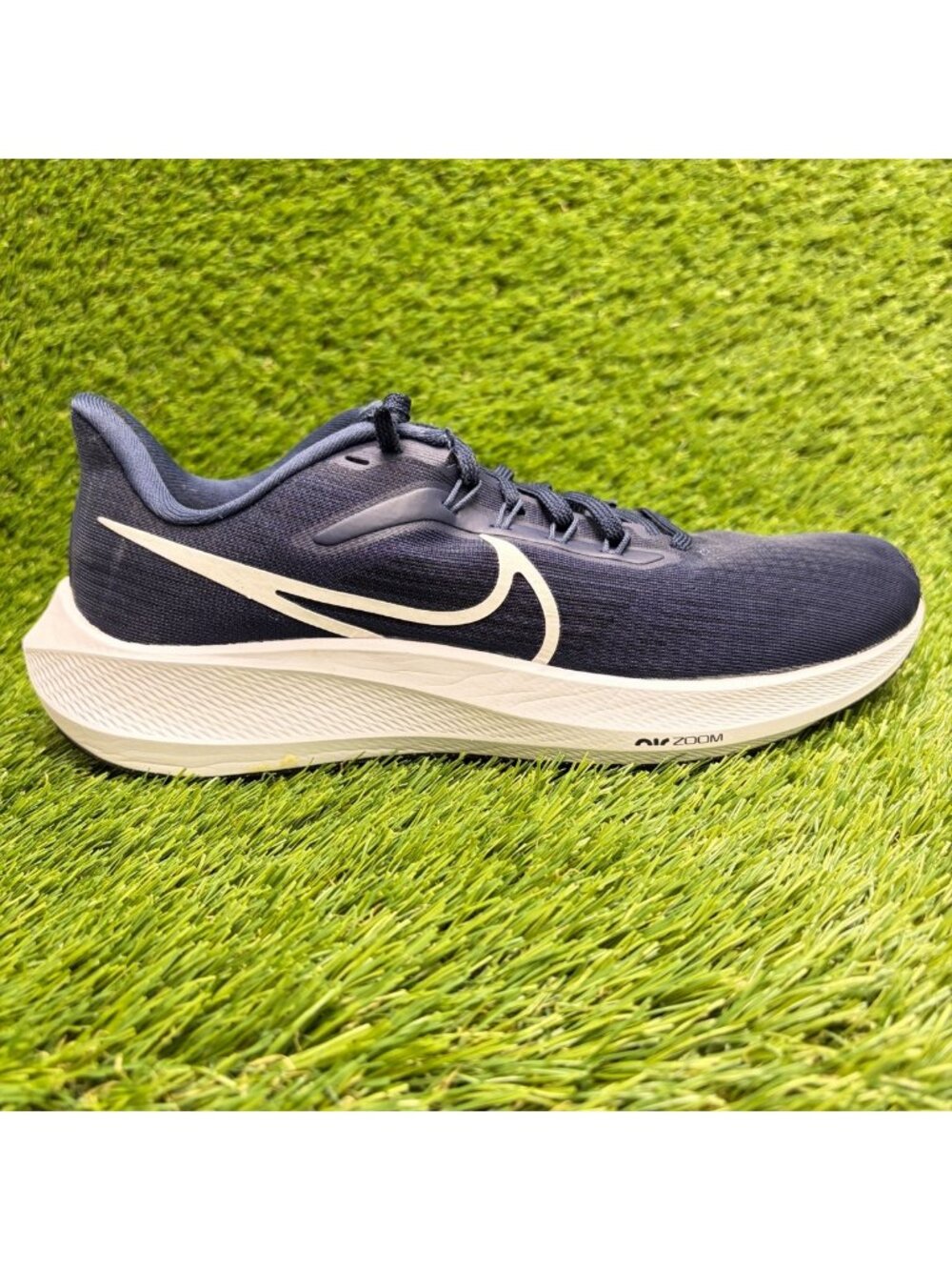 Nike Air Zoom Pegasus 39 TB Womens Size 9 Navy Athletic Running Shoes Sneakers
